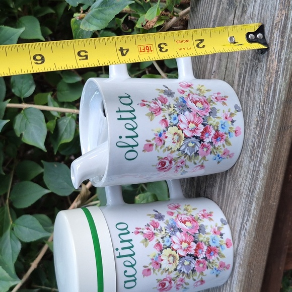 Vintage Oil and Vinager Jars Made In Italy - Picture 16 of 17